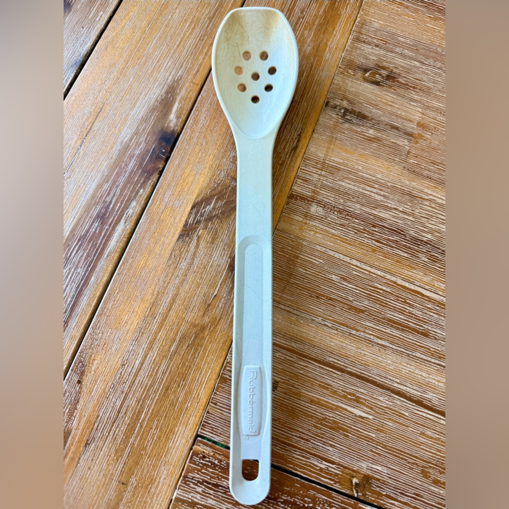 Vintage Rubbermaid Cream Slotted Cooking Spoon - 1973 Hard Plastic